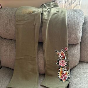 Women’s Ed Hardy green medium